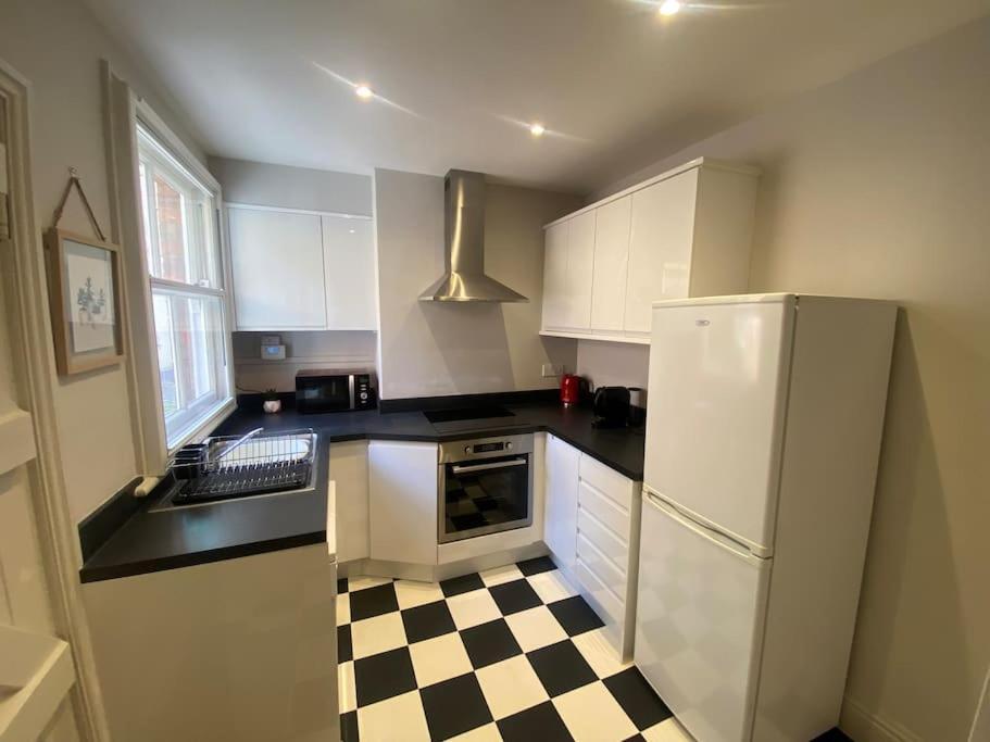 Sl - Fabulous 2 Bed Character Property Close To Town 埃文河畔斯特拉特福 外观 照片