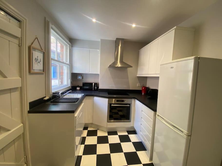 Sl - Fabulous 2 Bed Character Property Close To Town 埃文河畔斯特拉特福 外观 照片